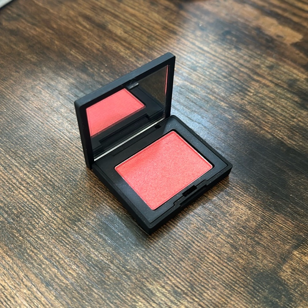 Travel sized Nars Orgasm X blush